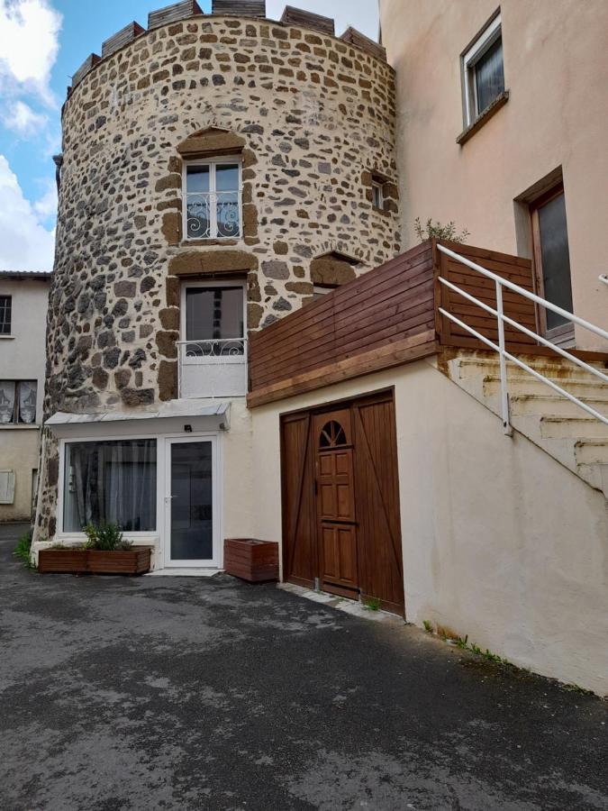 Tour Medievale De L'An Mille Apartment Loudes Exterior photo